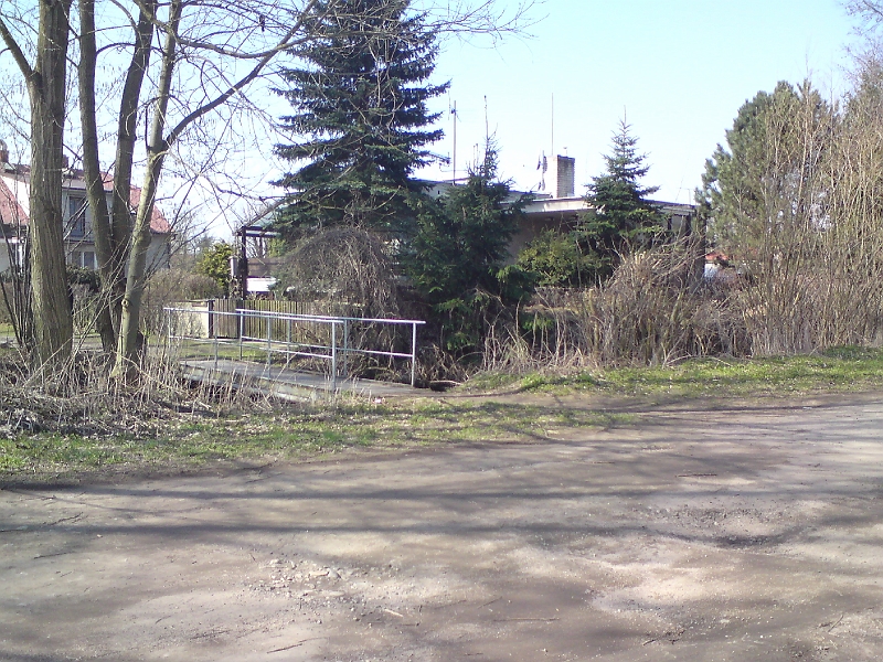 Alba-Tyniste-nad-Orlici-21.jpg - Sousední malý ocelový mostek přes Albu pro pěší a jednostopá vozidla